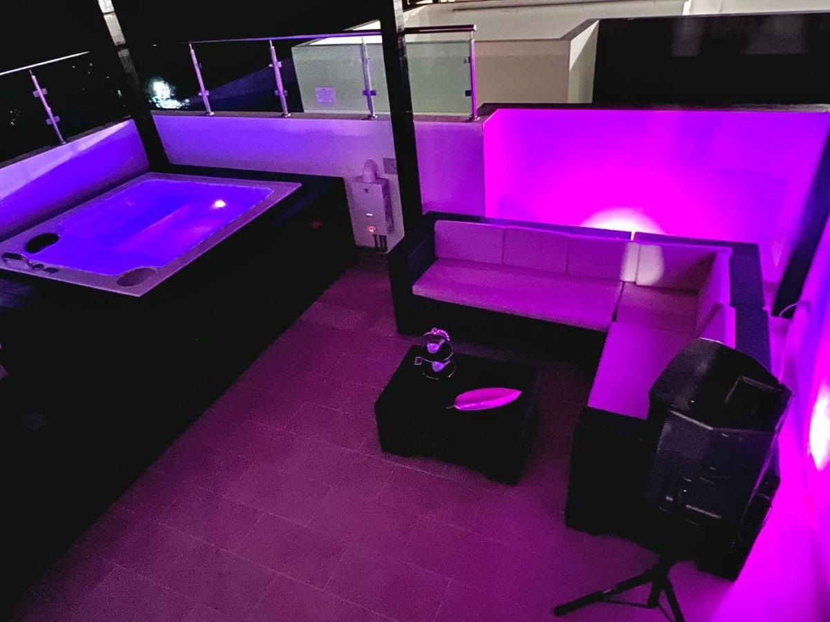 Magnificent Pent House W/Jacuzzi Lejlighed Santiago De Los Caballeros Eksteriør billede
